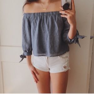 DONATING SOON — Lulus off the shoulder top